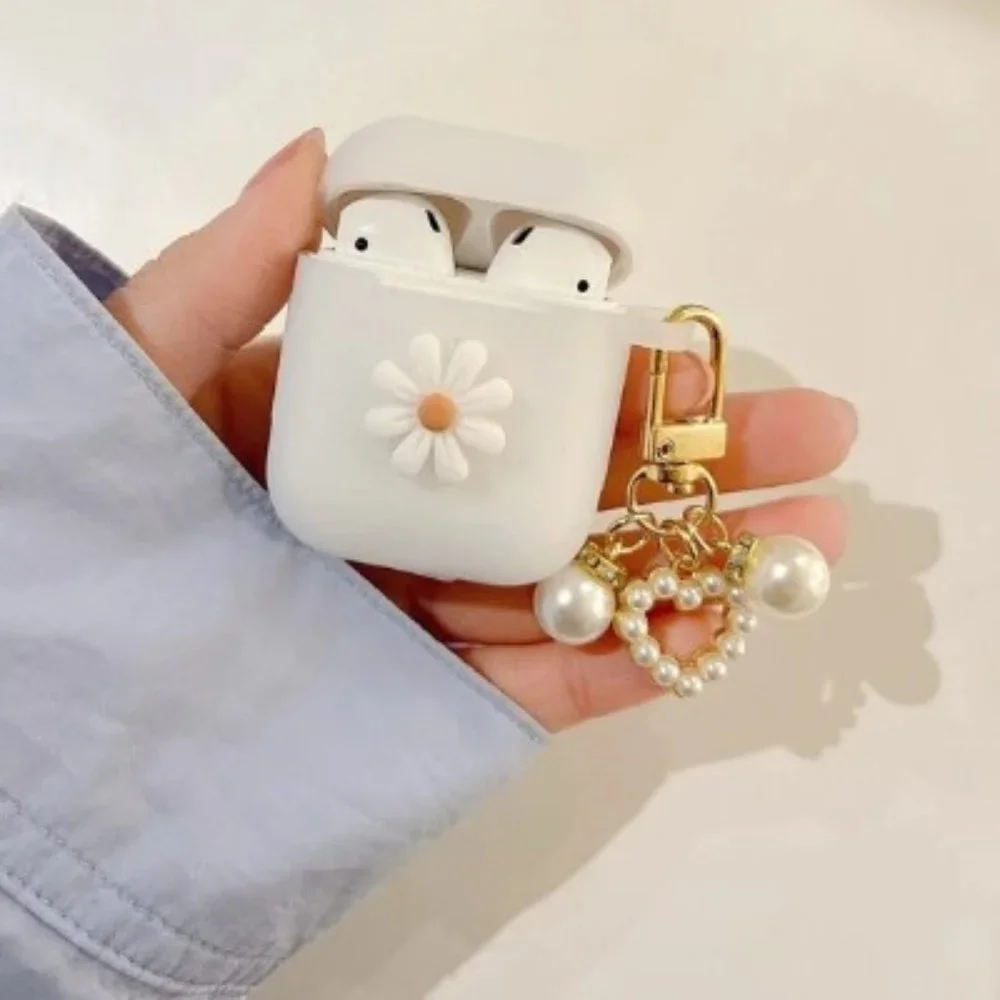 Daisy Pattern AirPods Case